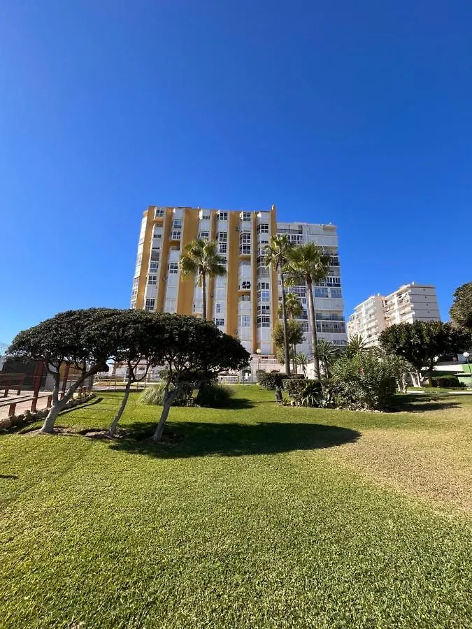 Apartment Studio On The Beach Front Malaga